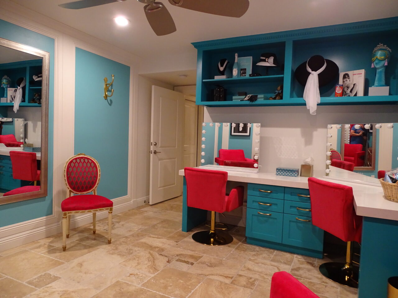 Colorful beauty salon interior with vintage details.